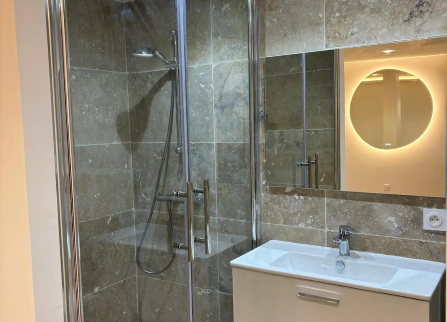 Séjour chez l'habitant Villa Clara Chambre Double La Ciotat
